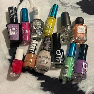 Lot of 12 Nail Polishes! Many Brands - ESSIE, LA Colors etc.